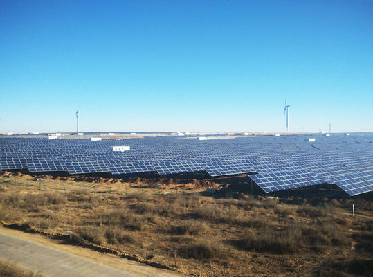 Escala conectada grade de planta de energias solares de Yokoyama 100MW grande