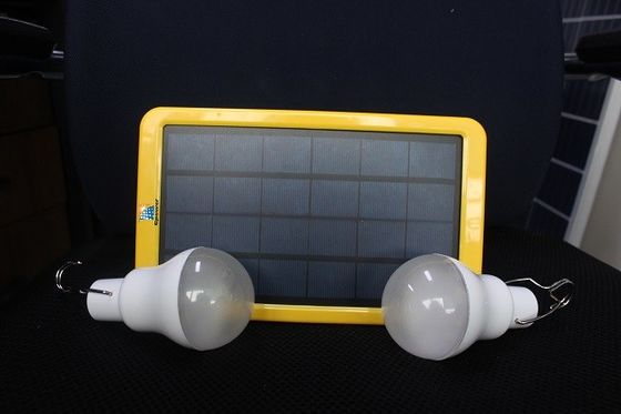 Sistema solar rural amigável de Eco ROSH com o jogo de 3 lâmpadas do diodo emissor de luz